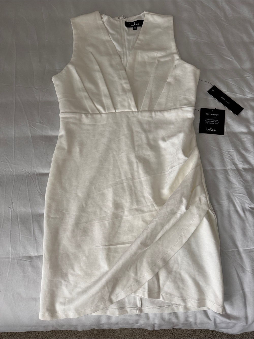Lulu's White Sleeveless V-Neck Mini cocktail dress